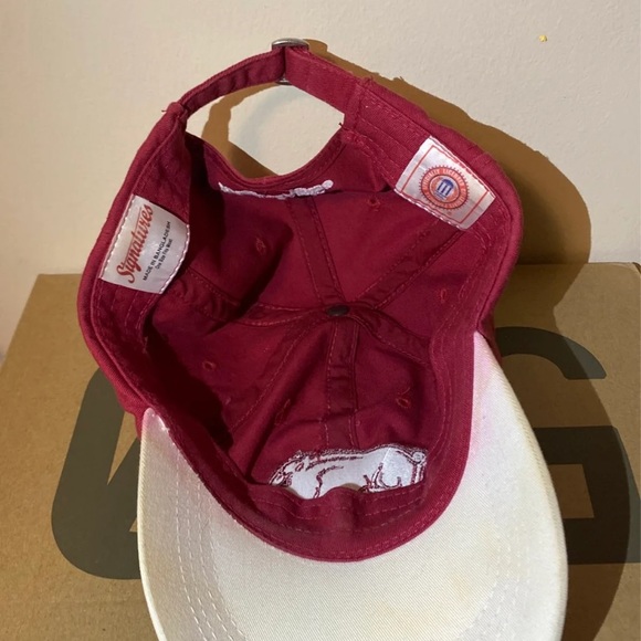 Arkansas Razorbacks Adjustable Baseball - Picture 2 of 3